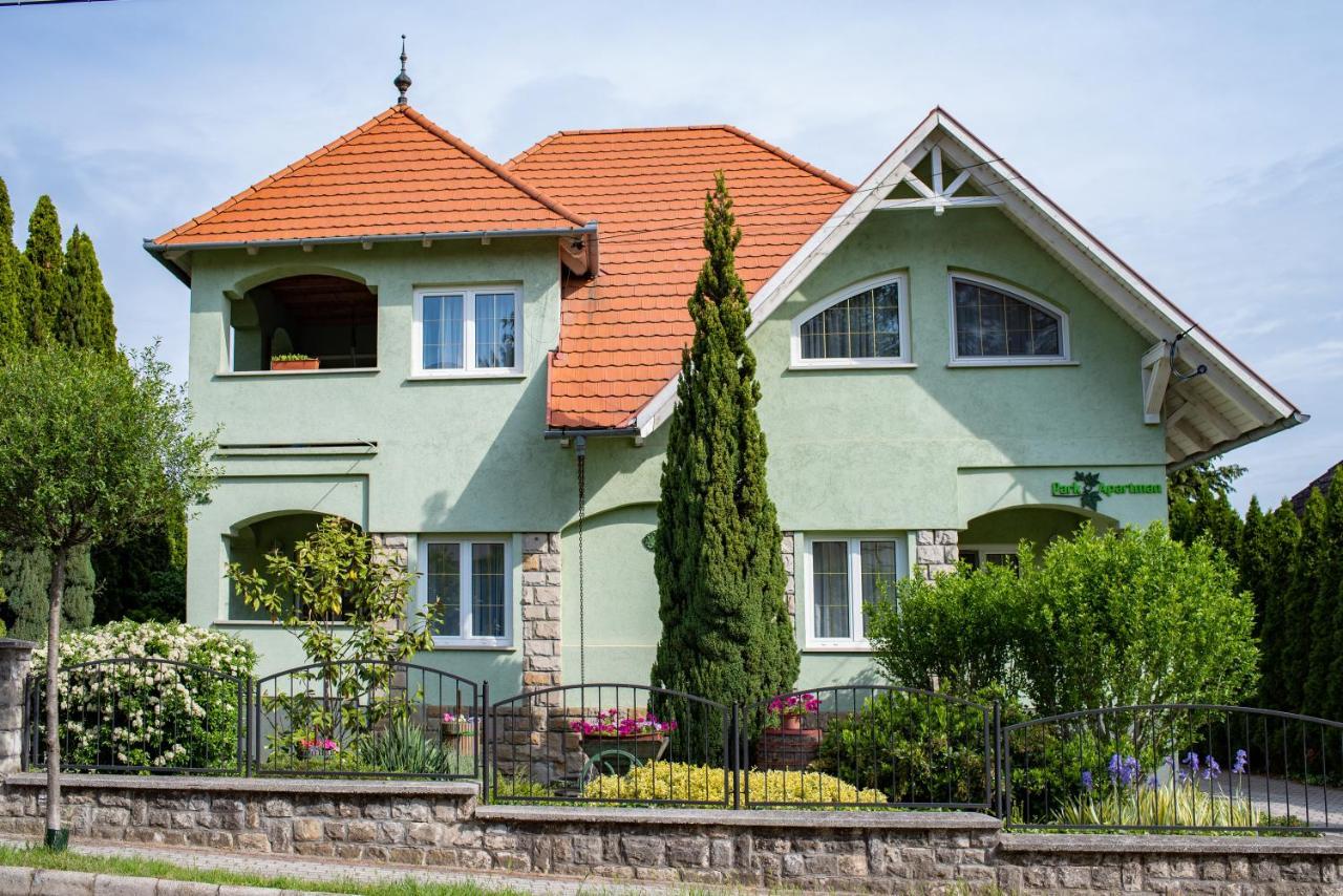 Park Apartman Hévíz Buitenkant foto